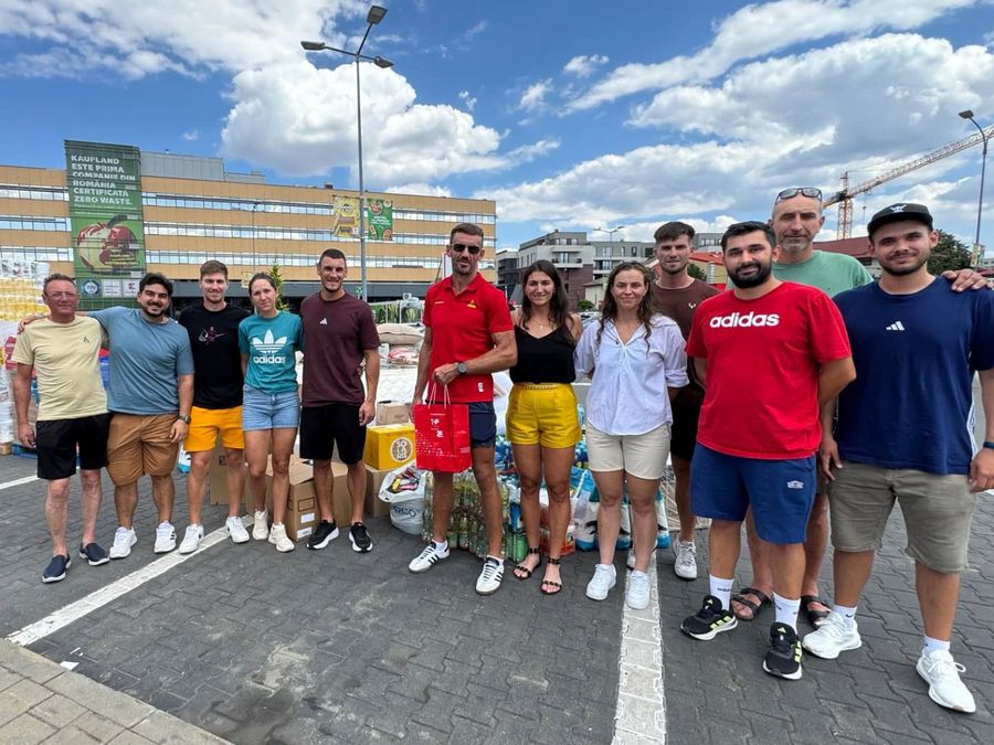 La inițiativa unui campion olimpic, Federația Română de Canotaj a strâns ajutoare pentru orașul Broșteni, grav afectat de inundații