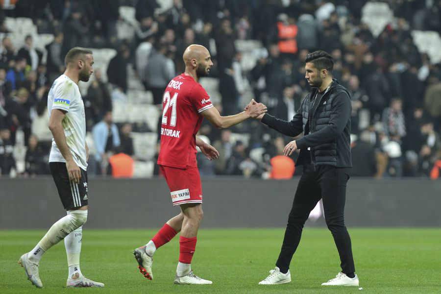 Fostul antrenor de la Dortmund este principalul favorit să-l înlocuiască pe Solskjaer la Beskitas