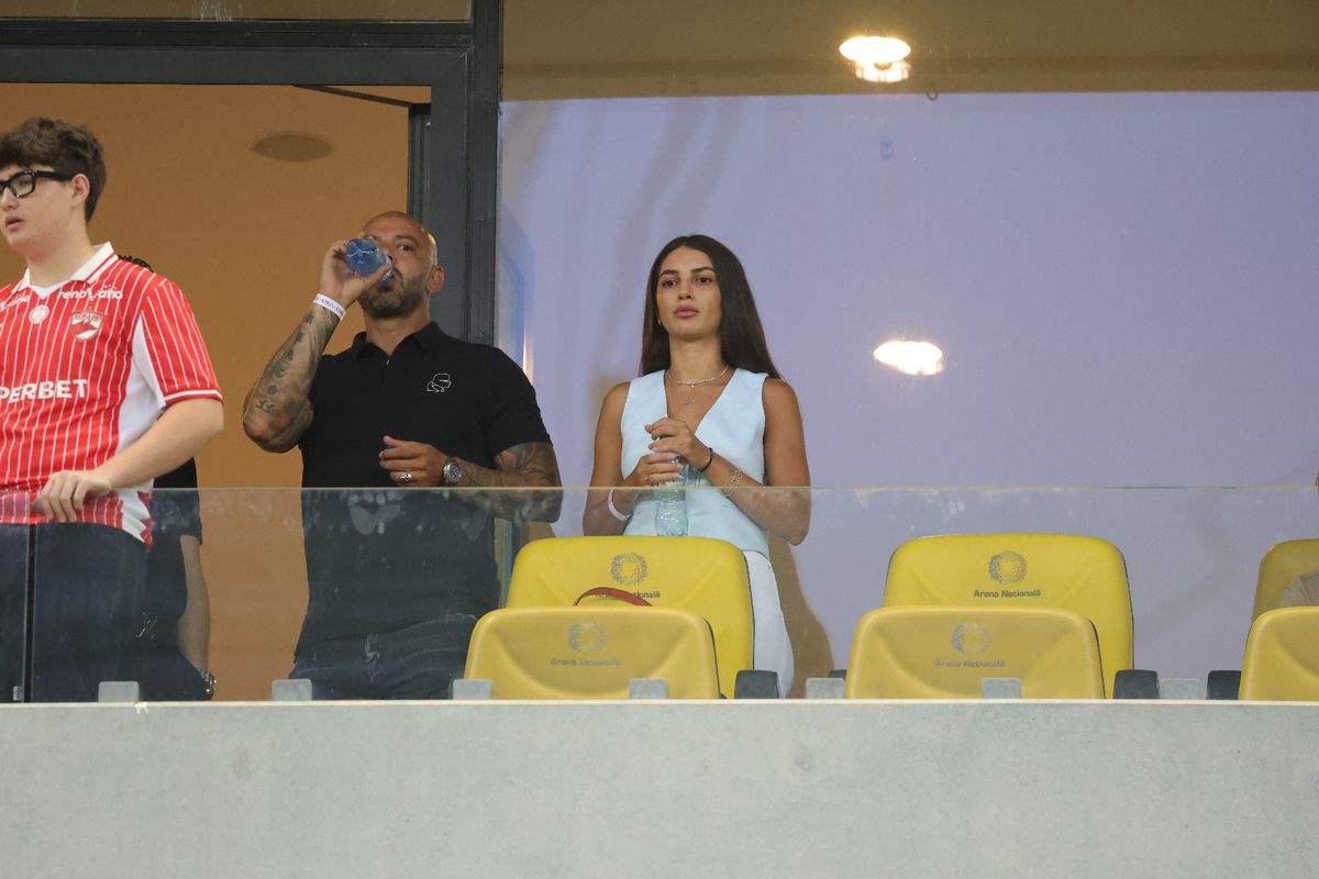 Dinamo - FCSB, derby-ul celebrităților » Giani Kiriță și iubita cu 22 de ani mai tânără, primii în loja Arenei Naționale