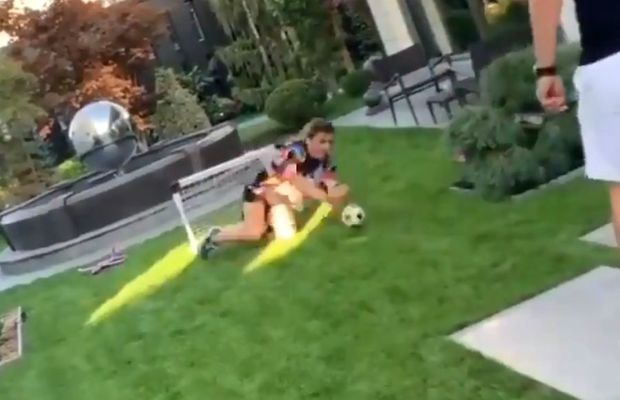 VIDEO Apără Simona! Halep a făcut plonjoane spectaculoase :)