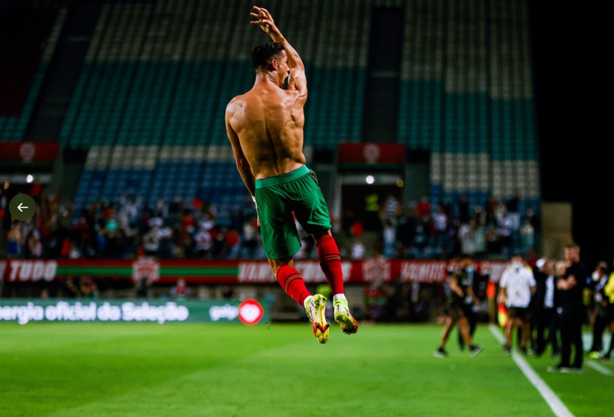 Gest violent al lui Ronaldo, în seara în care a intrat definitiv în istorie! Twitter-ul „a erupt”: „Ăsta e GOAT-ul vostru?!”