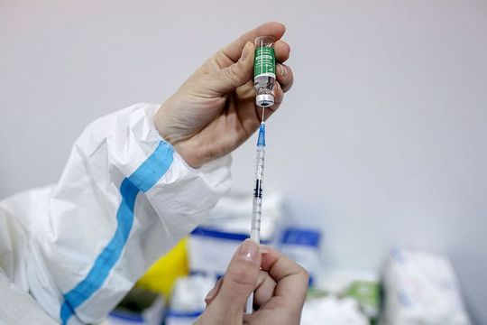 Un medic de familie este investigat de către autorități pentru vaccinarea fictivă a unor fotbaliști // foto: Guliver/gettyimages