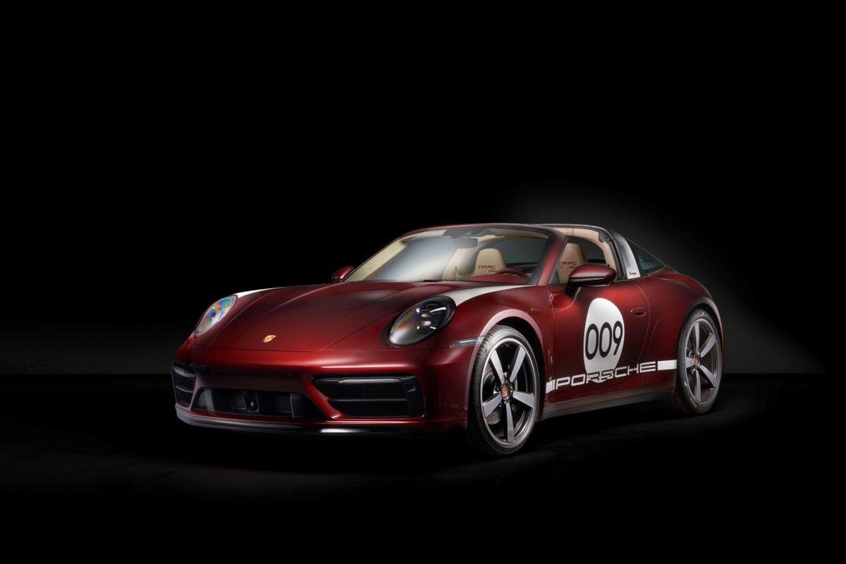 Ion Țiriac - 911 Targa 4S Heritage Design Edition