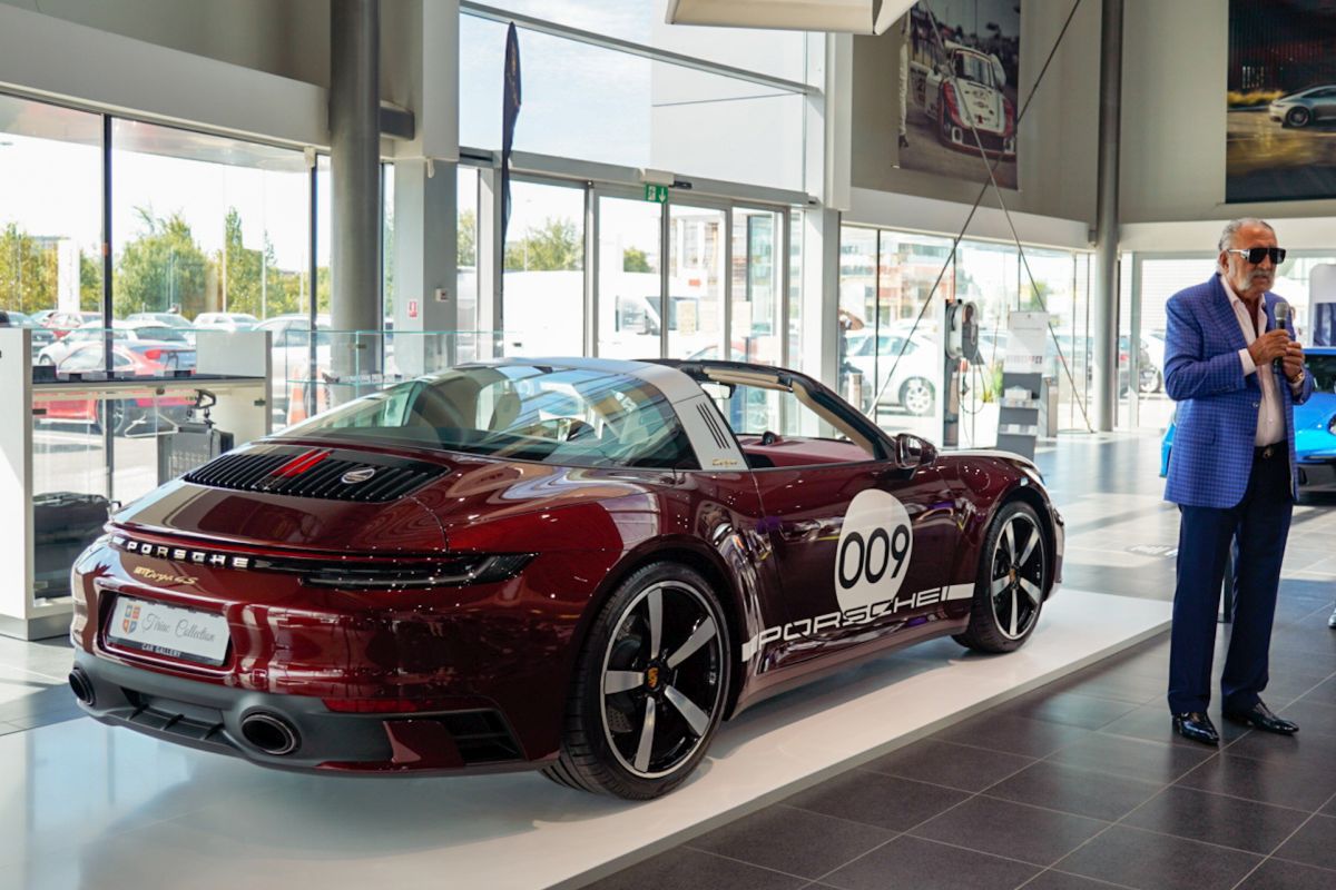 Agentul 009! Ion Țiriac și-a prezentat noul bolid din colecția de supermașini: „Numai inscripția a costat cât o Dacie”