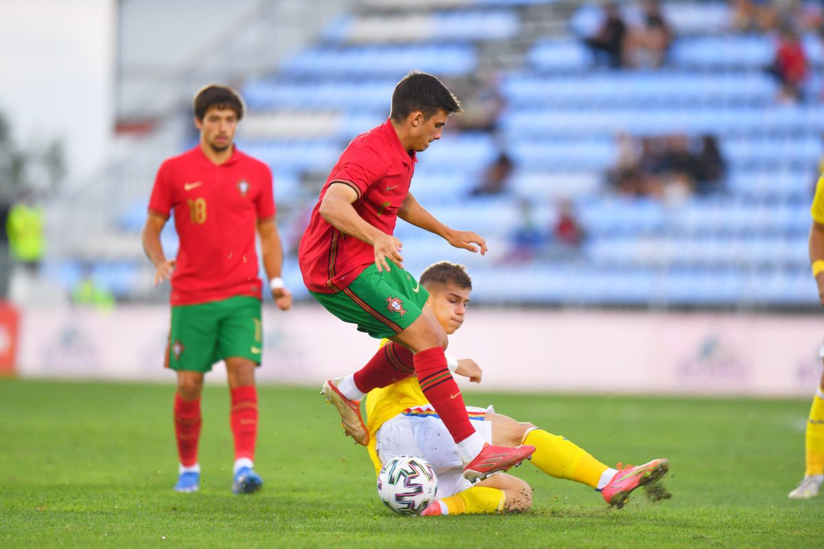 România U20 a câștigat primul meci din istorie, 2-1 cu Portugalia U20! Aici chiar putem fi campioni mondiali :)