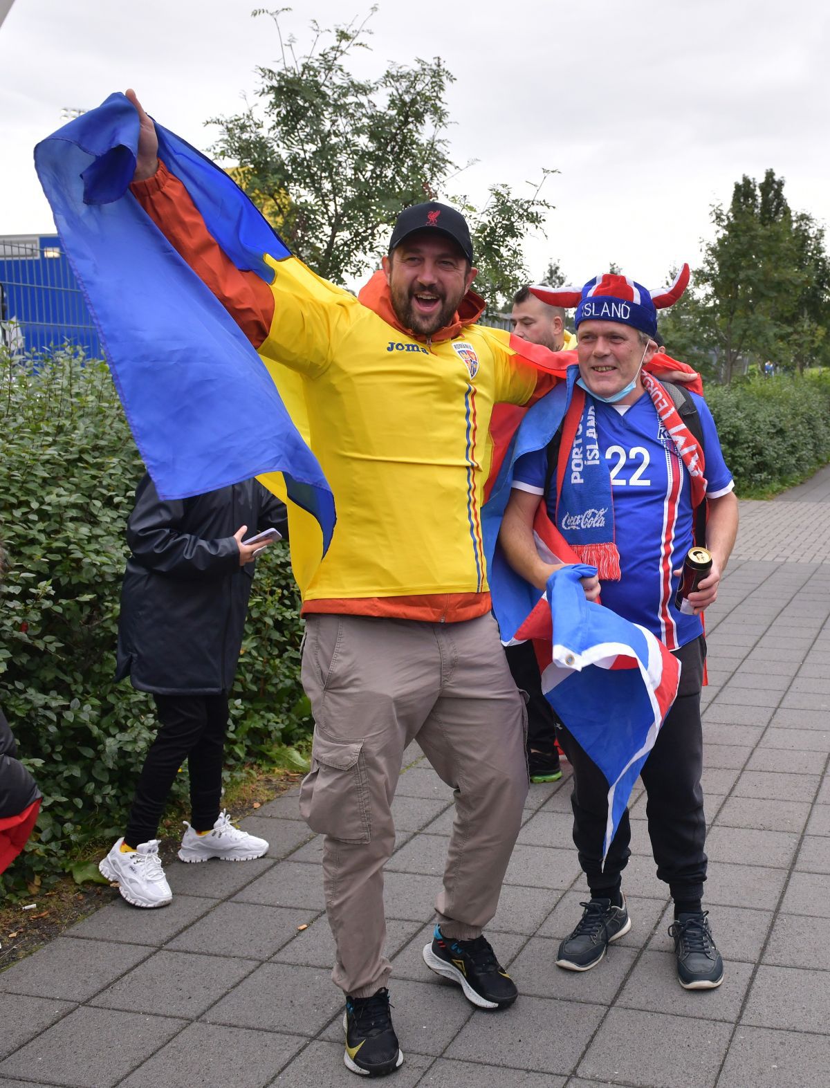 „Luptă, goluri, victorie!” » Ne simțim ca acasă la Reykjavík. Se aude puternic: "România, România, România!"