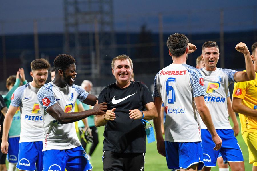 După câteva sezoane cenușii, Farul (fost Viitorul) pare să fi redevenit echipa care poartă moștenirea creatorului său, Gheorghe Hagi (foto: Imago) De la un obsedant 9-0 din Anglia