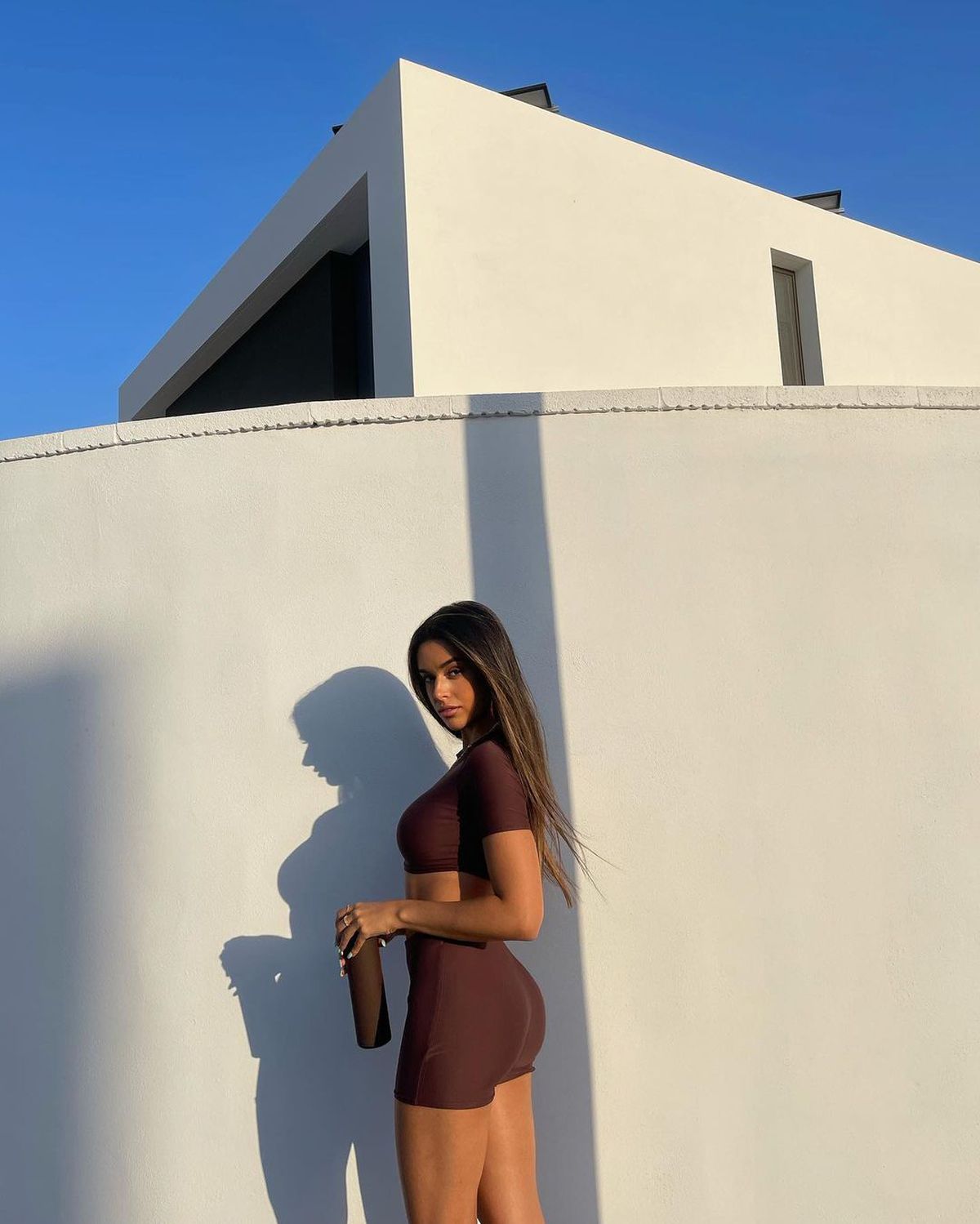 L-a dat uitării pe Reguilon! Marta Diaz, surprinsă alături de un vlogger celebru cu 13 milioane de abonați: „Au petrecut toată noaptea împreună”