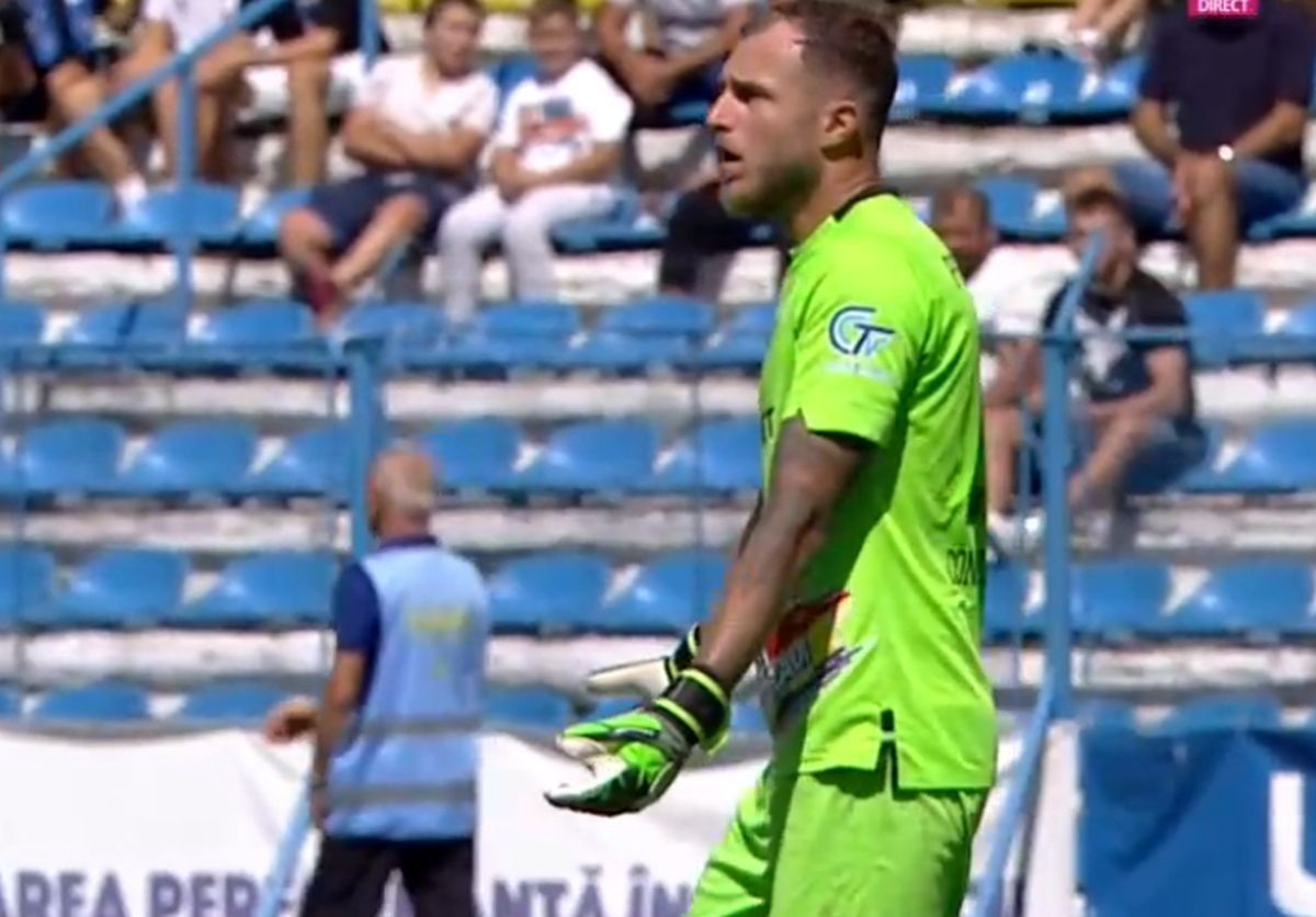 Fază inexplicabilă în Liga 2: jucătorul cu peste 100 de meciuri în SuperLigă și-a îngropat echipa