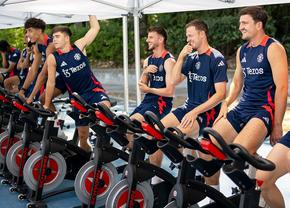 Un nume mare la București » Ce surprize pregătesc fanii Manchester United din România pentru meciul cu FCSB