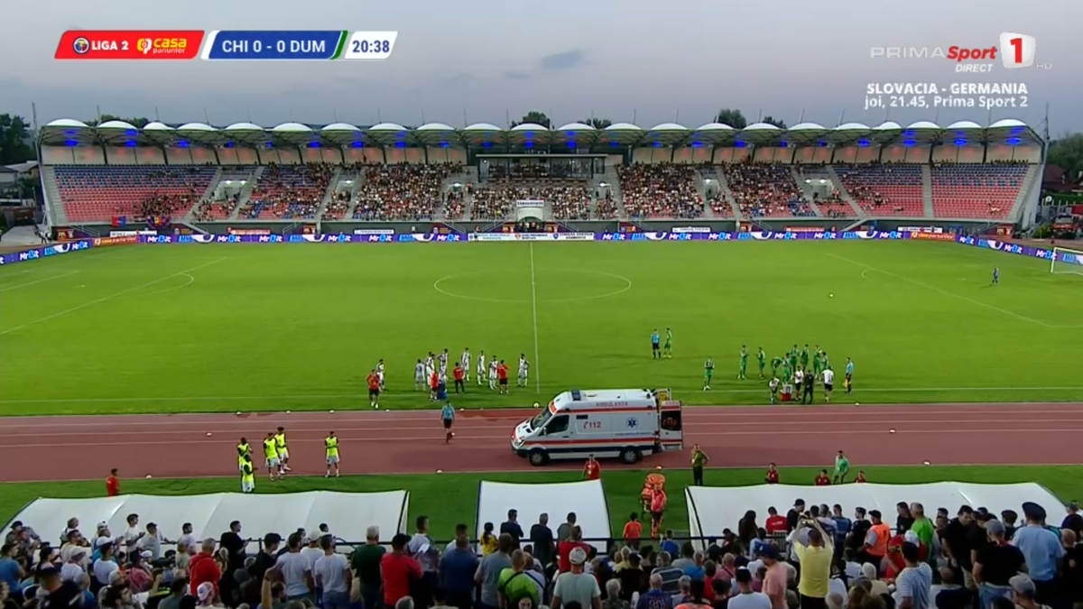 Momente de panică la meciul din Liga 2: i s-a făcut rău și a fost nevoie de intervenția ambulanței