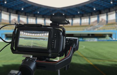 Cine transmite la TV amicalul România - Canada