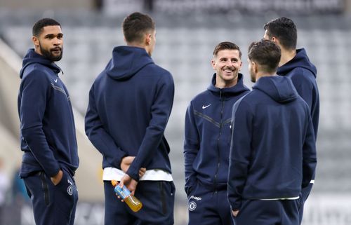 Ruben Loftus-Cheek, primul din stânga