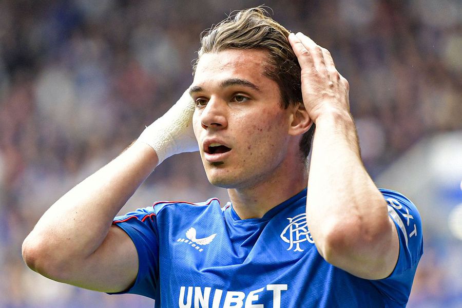 Ianis Hagi a jucat a jucat în afara țării la Fionrentina, Genk, Rangers și Alaves / Foto: Imago Images „Ianis Hagi o ia pe urmele tatălui” » Ce scriu turcii, astăzi, despre transferul ca și făcut