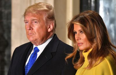 Donald și Melania Trump, depistați pozitiv cu COVID-19 » Ce spunea președintele SUA despre purtatul măștii la dezbaterea cu Joe Biden
