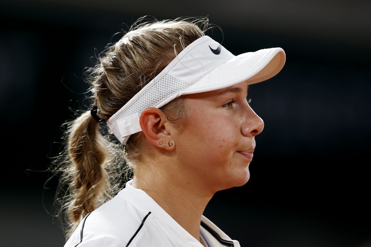 VIDEO Soluția inovatoare cu care Simona Halep i-a făcut pe toți să râdă la Roland Garros: „Dacă ar fi posibil...”