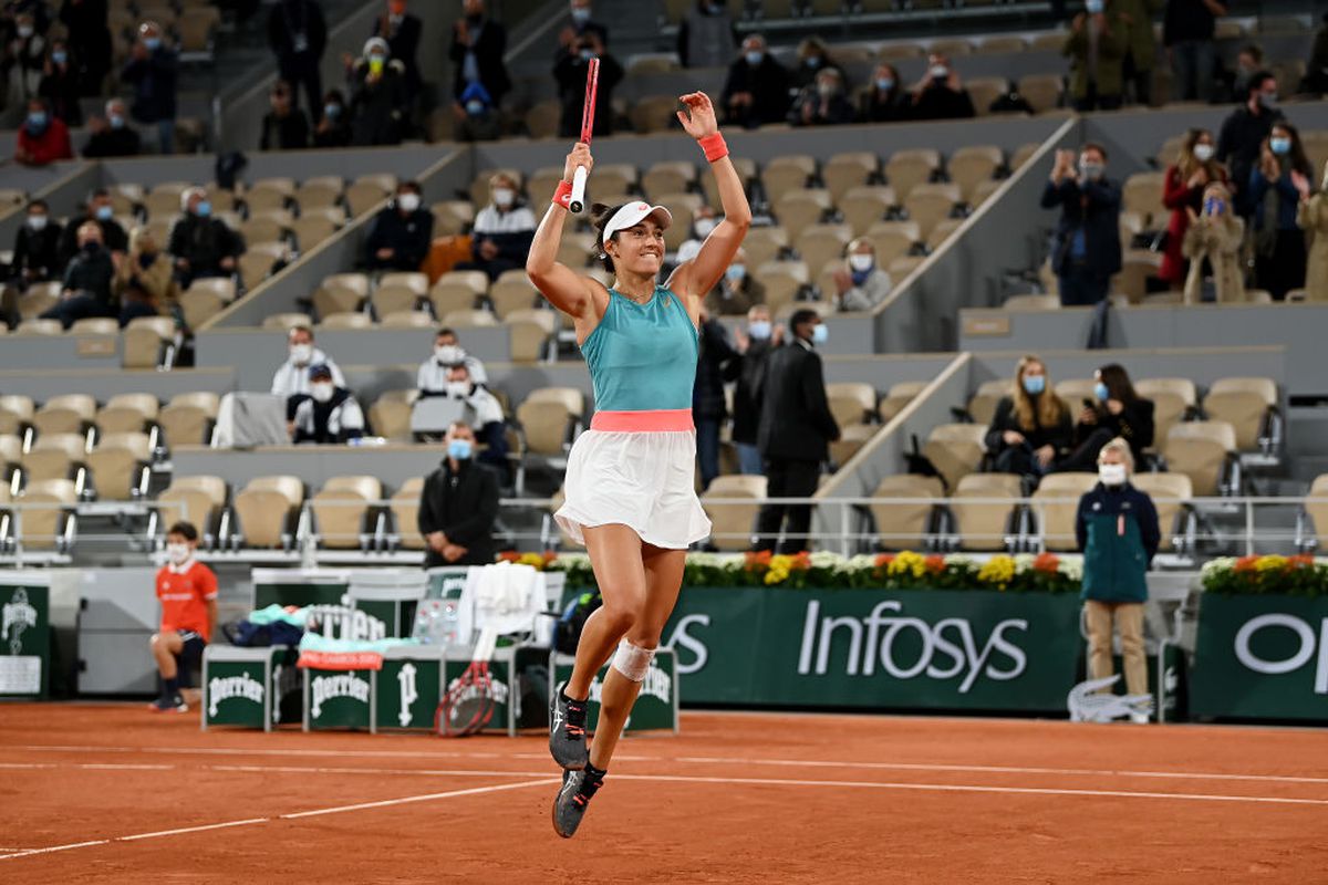 Încă un cap de serie eliminat de pe jumătatea de tablou a Simonei Halep! Caroline Garcia, favorita gazdelor, a revenit senzațional
