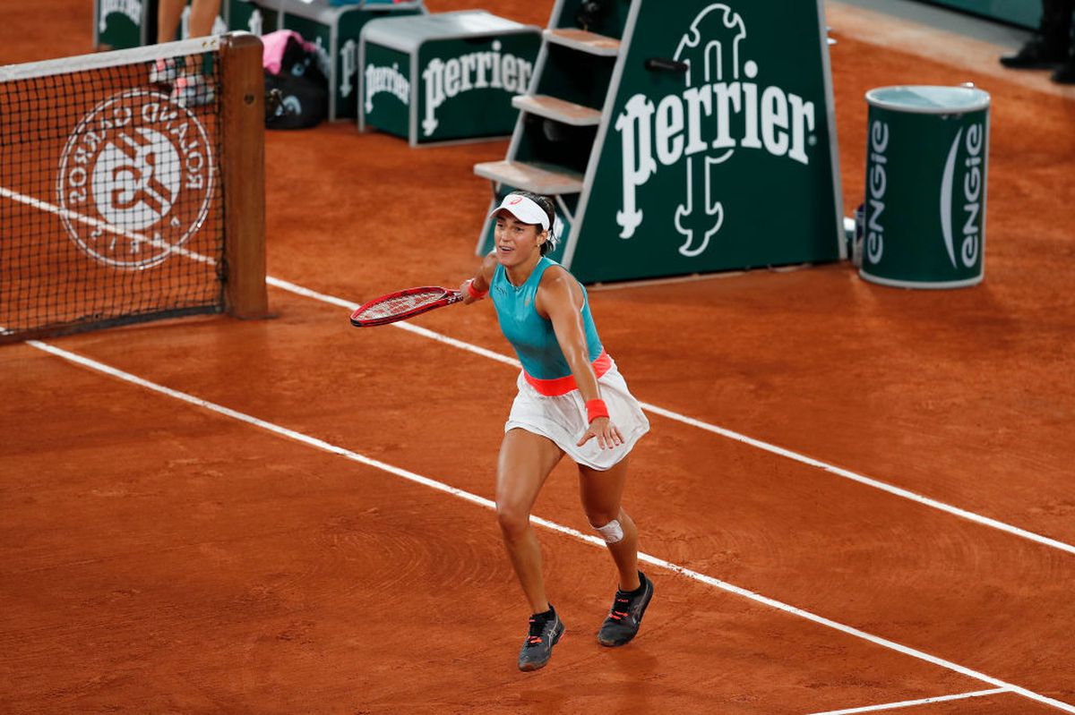 Încă un cap de serie eliminat de pe jumătatea de tablou a Simonei Halep! Caroline Garcia, favorita gazdelor, a revenit senzațional