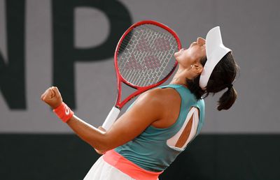 Încă un cap de serie eliminat de pe jumătatea de tablou a Simonei Halep! Caroline Garcia, favorita gazdelor, a revenit senzațional