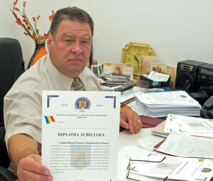 Constantin Bebe Ivanovici. În certificatul său de revoluționar se scrie că