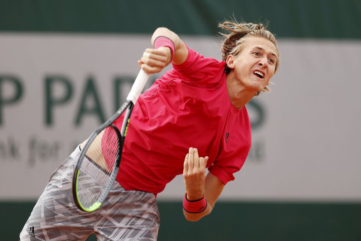 Cea mai frumoasă poveste de la Roland Garros » Sebastian, fiul marelui Petr Korda, își întâlnește idolul în optimi