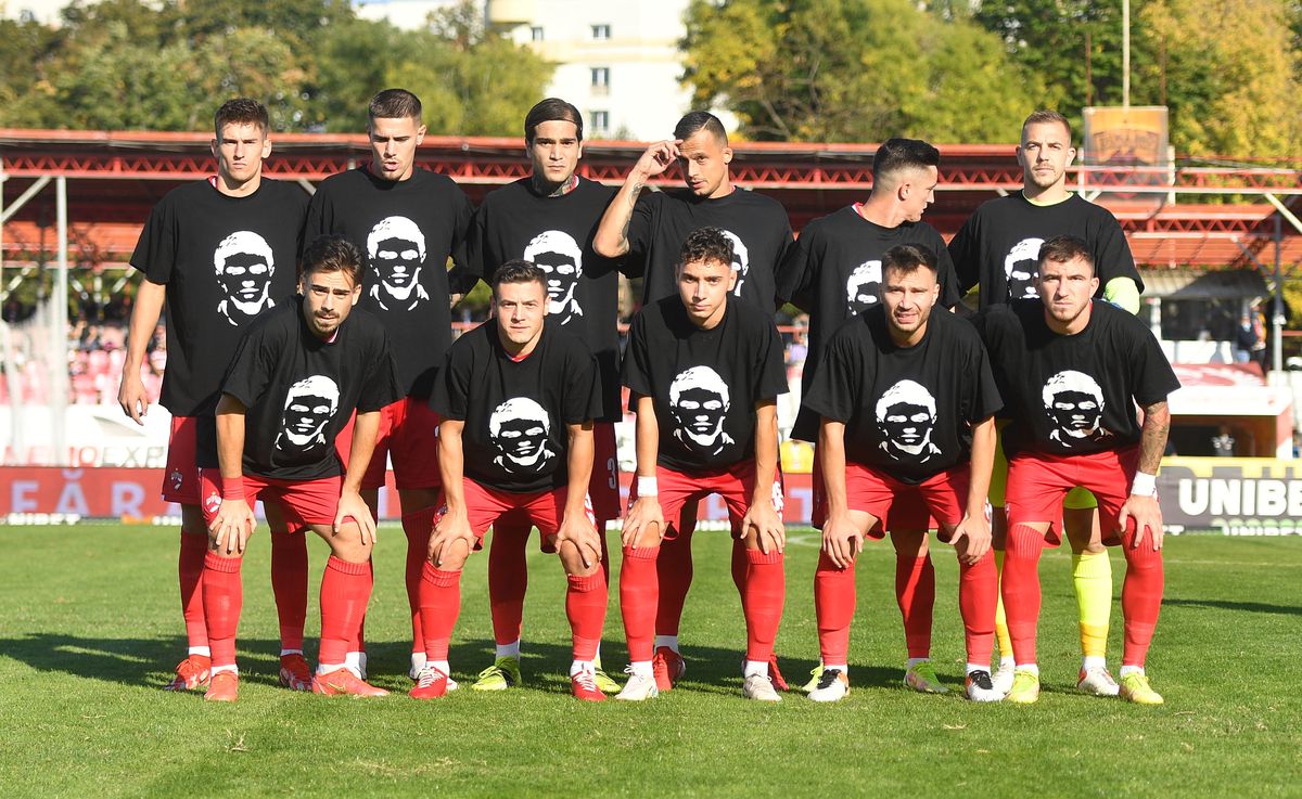 Momente emoționante la Dinamo - UTA » „Câinii” l-au comemorat pe Cătălin Hîldan