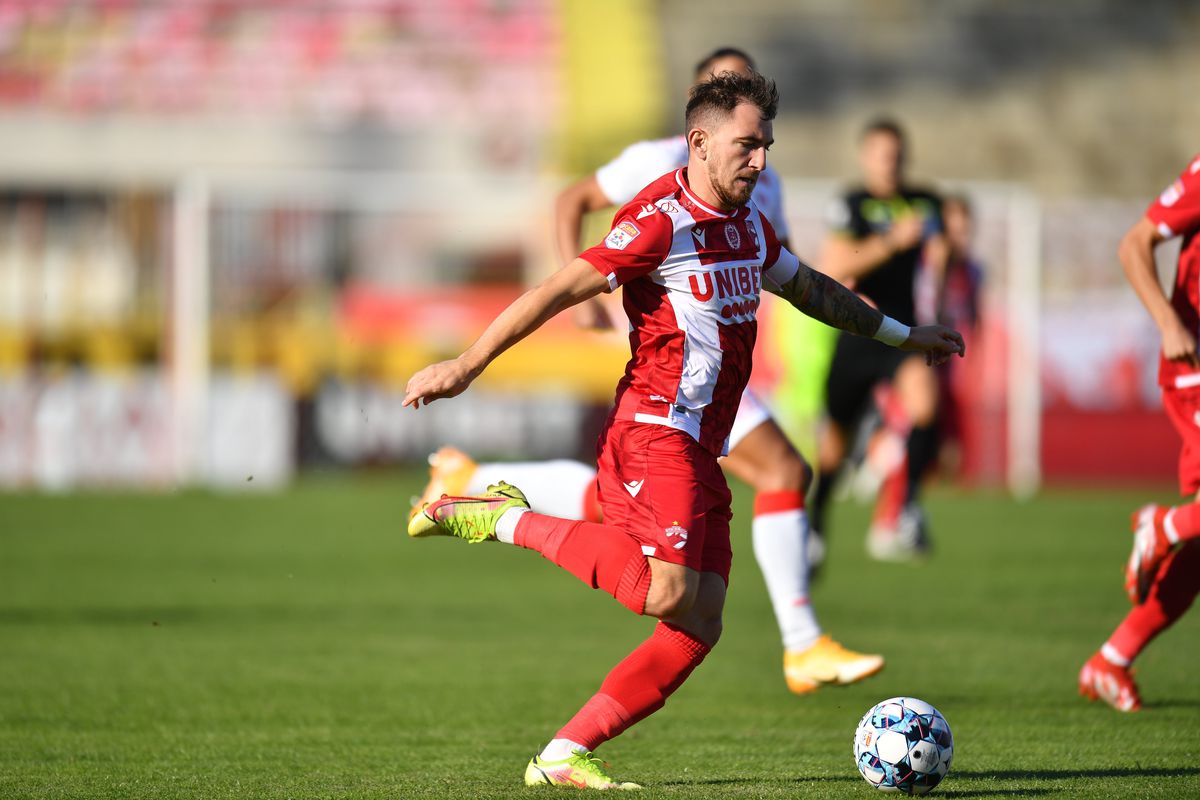 Dinamo - UTA, Batha, eliminat după ce l-a lovit pe Torje: „O prostie, dar nu e de «roșu»! Se ține de față, însă l-a lovit în gât”