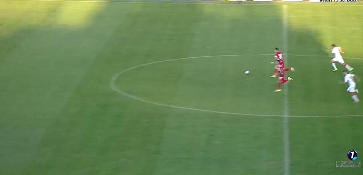 Robert Moldoveanu, ratarea sezonului în Liga 1! Fază incredibilă în Dinamo - UTA