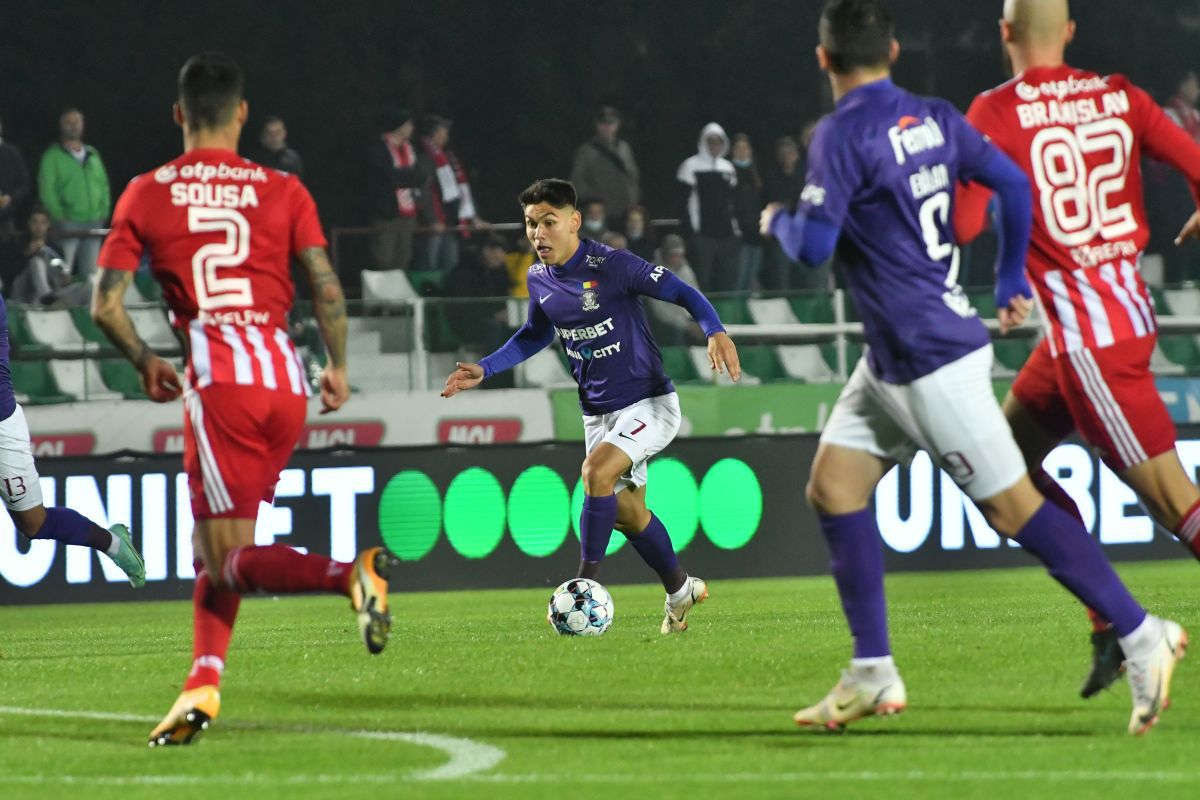 Omul care vrea să-i interzică Rapidului să joace în alb-violet își explică protestul: „Se încalcă niște drepturi! Să se facă puțină ordine în țară” + și FC Argeș e contestată!