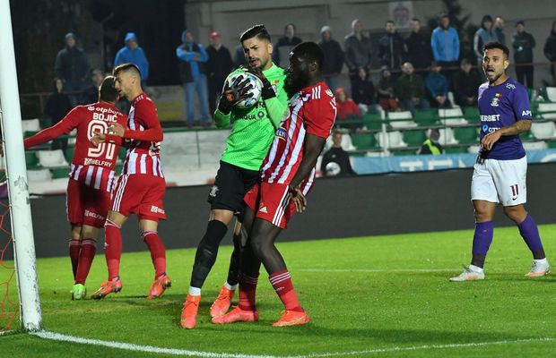 Portarul Rapidului îi acuză pe fanii lui Sepsi: „Nu le convenea că sunt român! Altfel de ce m-au înjurat tot meciul?”