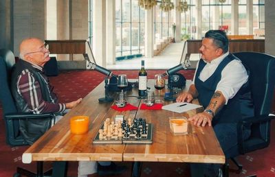 Mihai Bobonete l-a întrebat pe Tudor Gheorghe: „FCU sau CSU Craiova?” » Maestrul a răspuns pe nerăsuflate