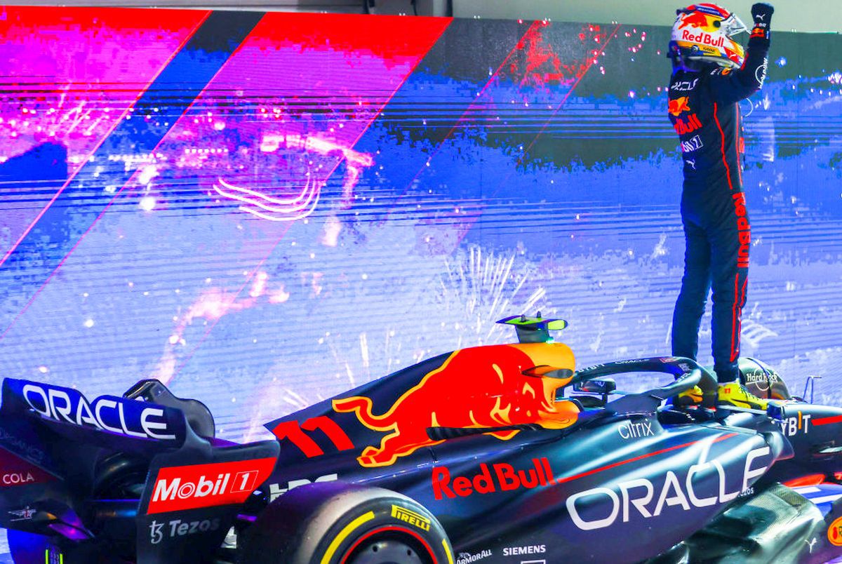 Sergio Perez triumfă în Singapore și salvează onoarea Red Bull » Încă o decepție pentru Ferrari, iar Verstappen amână sărbătoarea titlului