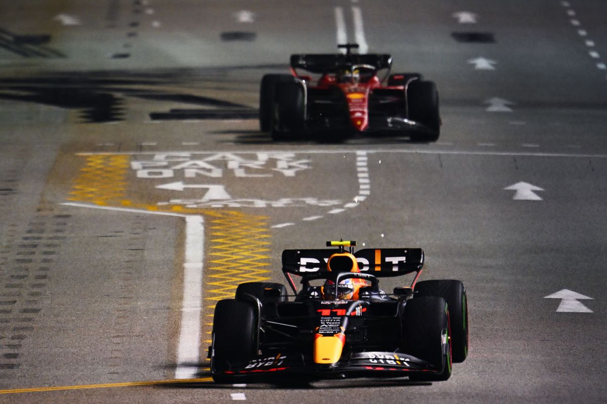 Sergio Perez triumfă în Singapore și salvează onoarea Red Bull » Încă o decepție pentru Ferrari, iar Verstappen amână sărbătoarea titlului