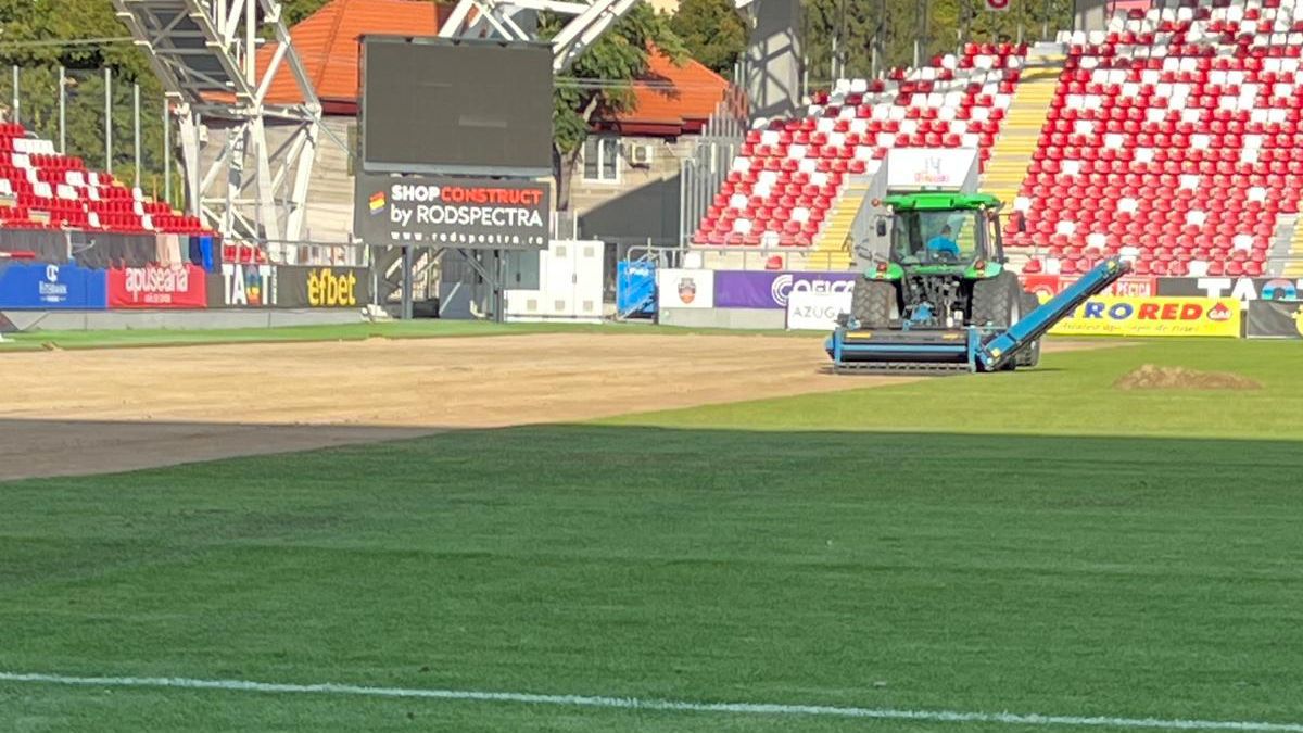 Schimbare gazon stadion UTA