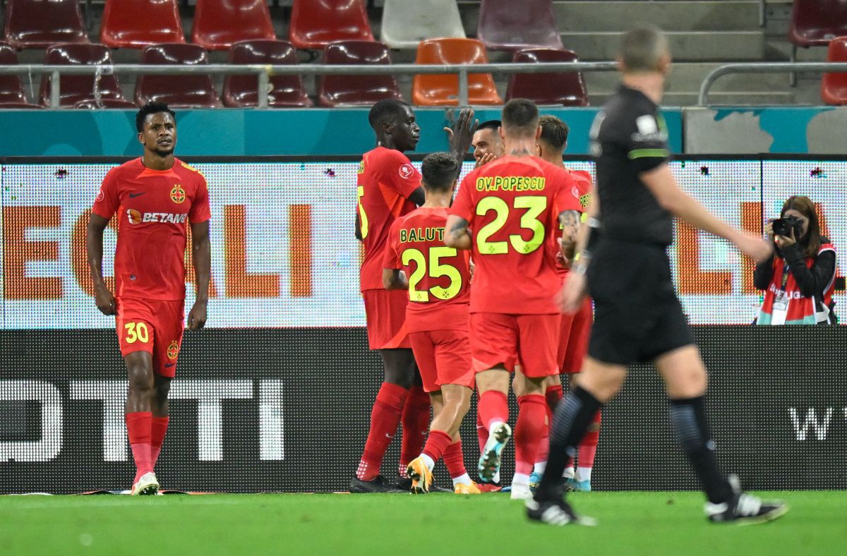 Mitrea le-a dat stingerea! FCSB scapă victoria cu U Cluj, după o repriză secundă modestă a roș-albaștrilor. Clasamentul ACUM