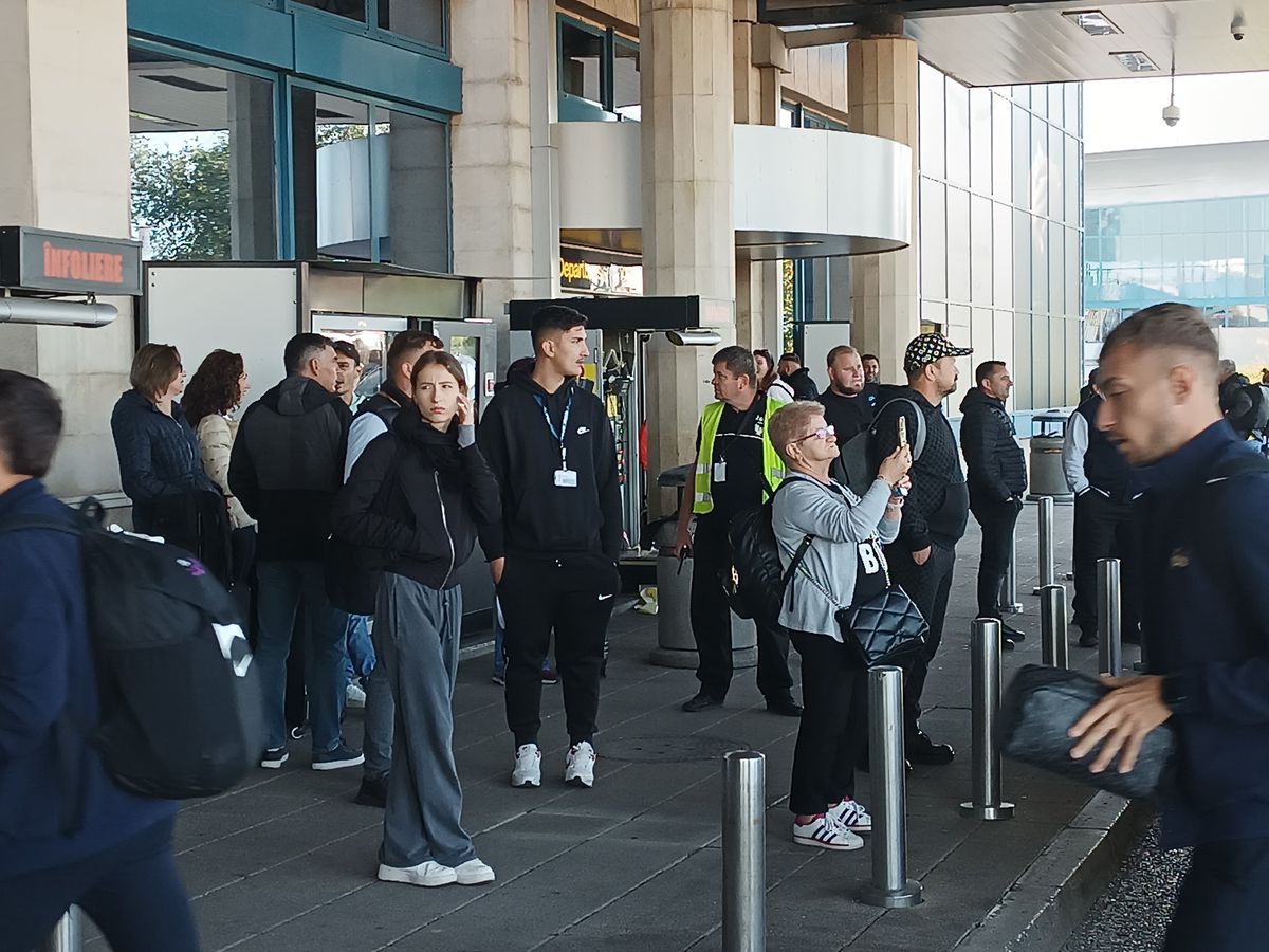 FCSB, spre Salonic... cu Gigi Becali, Luțu și călugării! » Imagini tari de pe aeroport, de la plecarea campioanei