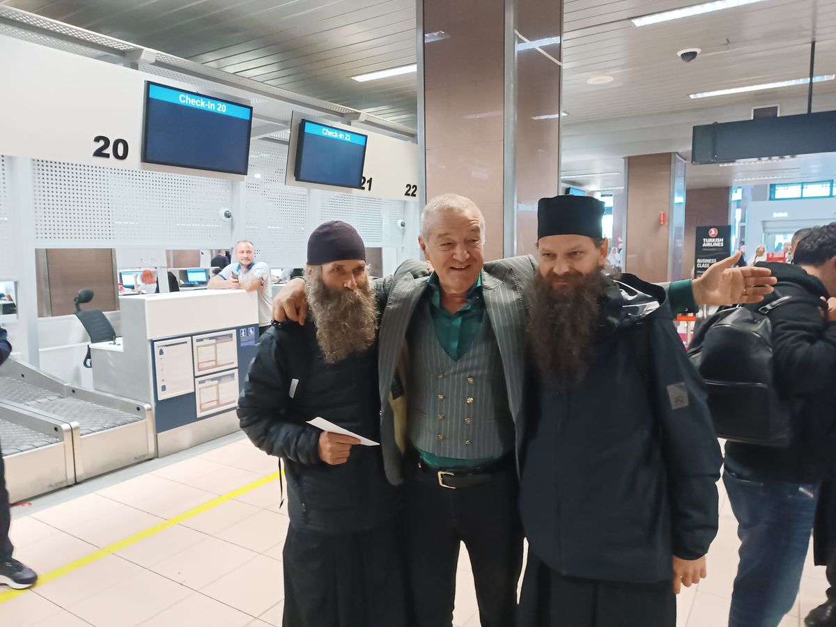 Tavi Popescu a apărut pe aeroport cu un nou look și l-a enervat deja pe Becali: „Nu e vedetă!”