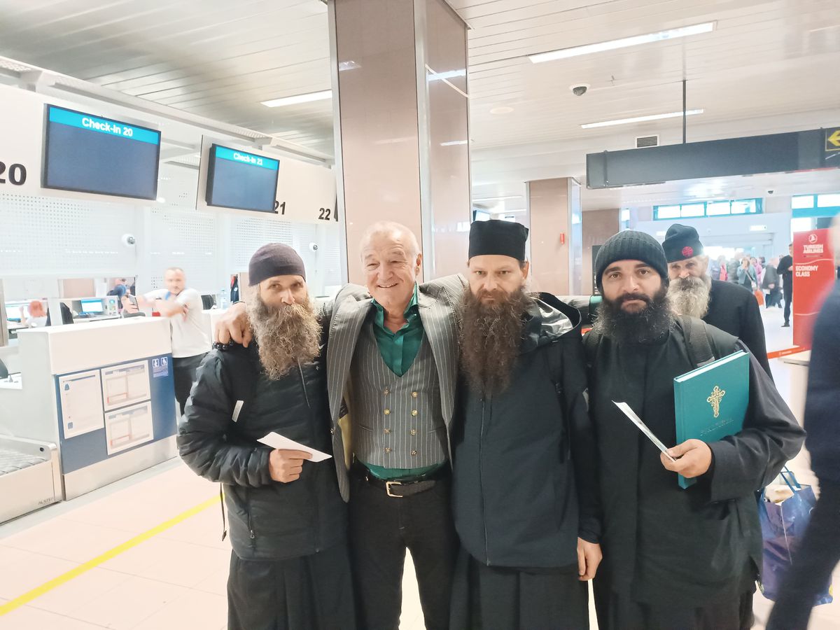 Tavi Popescu a apărut pe aeroport cu un nou look și l-a enervat deja pe Becali: „Nu e vedetă!”