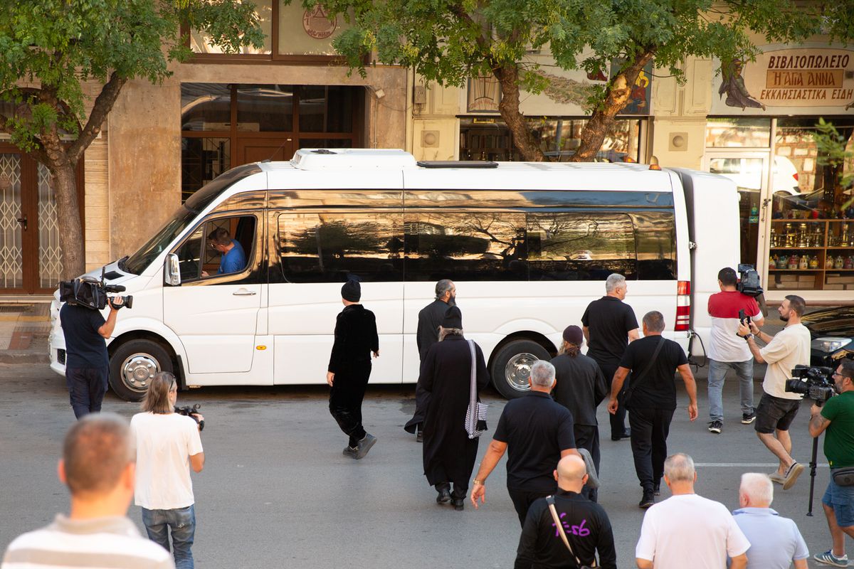 Gigi Becali la biserici