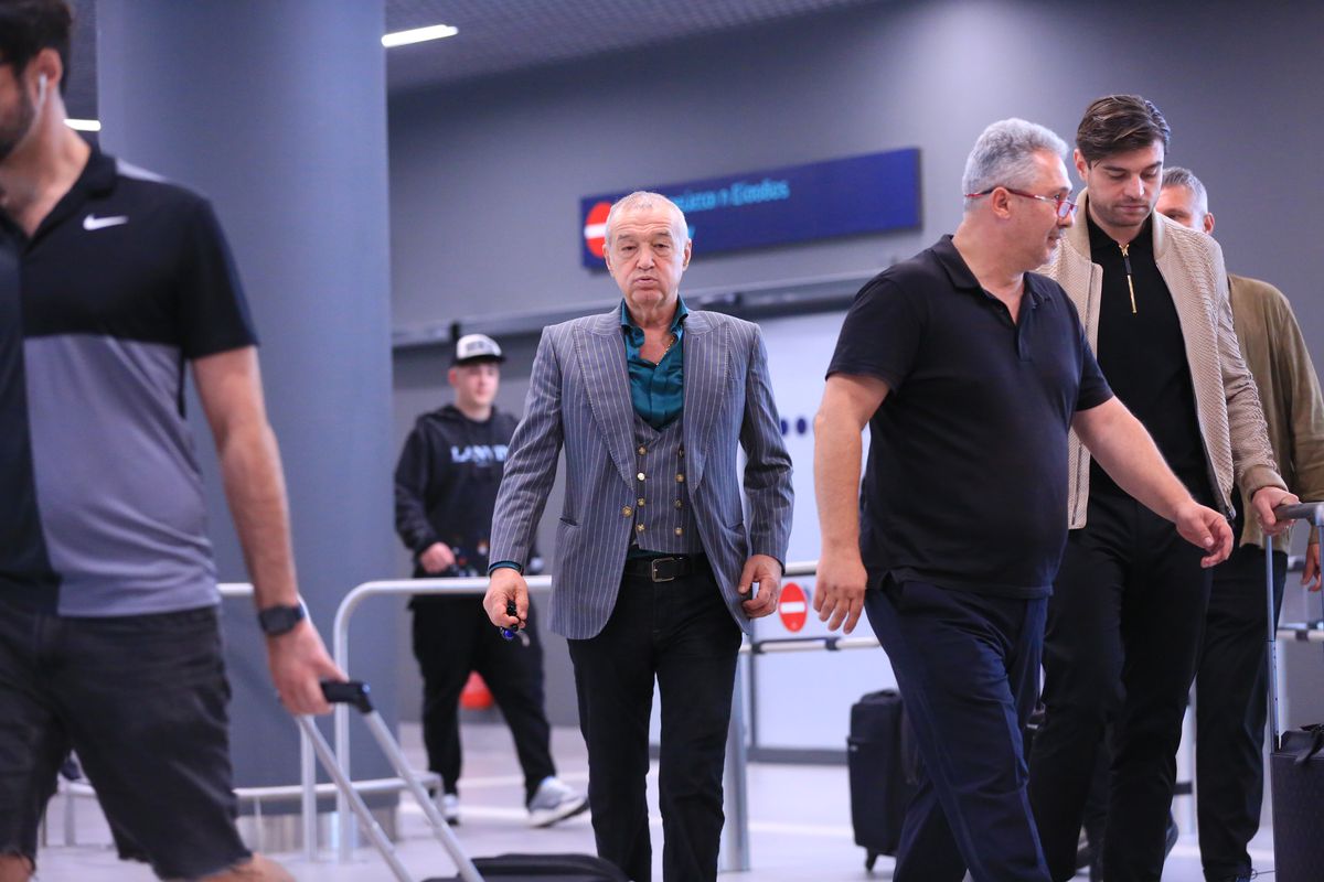 Gigi Becali le-a dat lecții de tactică jucătorilor în avion: „Vă spun ce i-am zis și lui Olaru. I-am luat pe rând!”