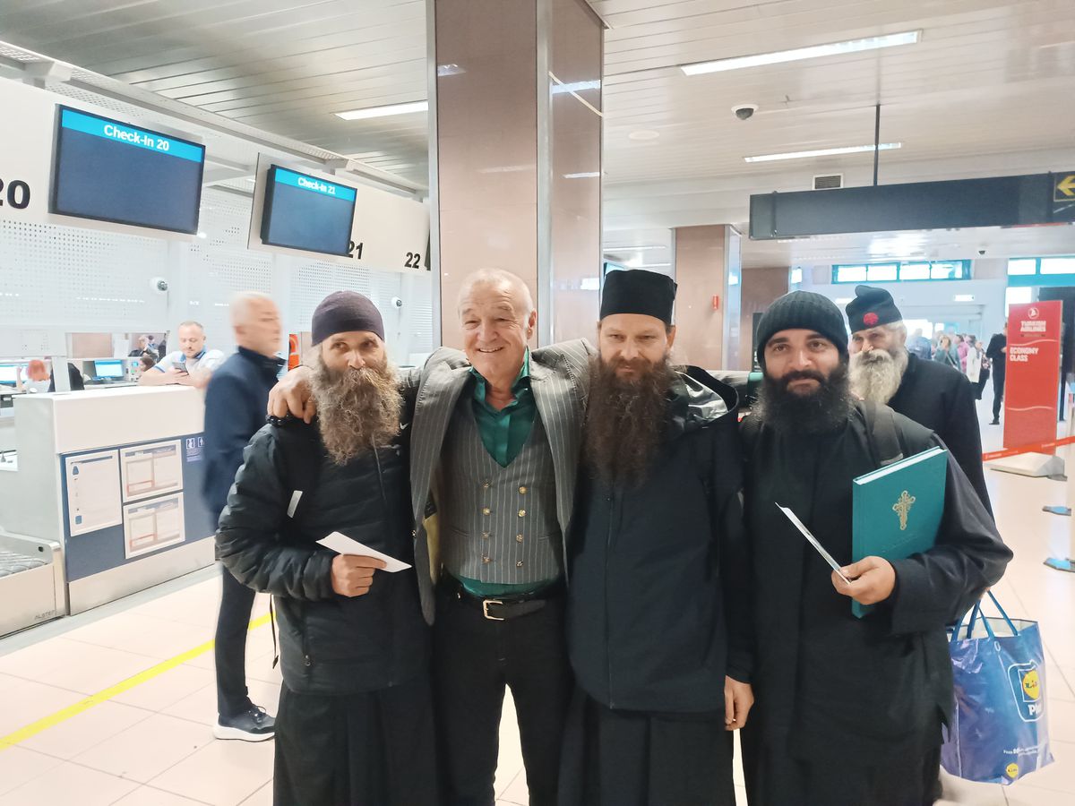 Tavi Popescu a apărut pe aeroport cu un nou look și l-a enervat deja pe Becali: „Nu e vedetă!”