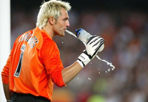 Santiago Canizares, pe finalul carierei sale, în poarta Valenciei / Foto: Imago