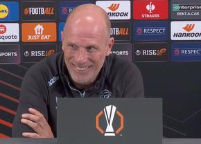 Întrebat „cât de mult e Ianis Hagi în urmă față de colegii lui?”, antrenorul lui Rangers nu s-a putut abține!