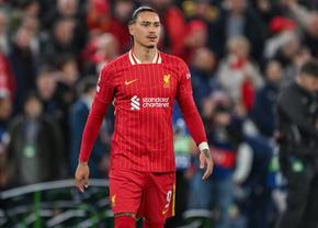 Liverpool se pregătește să vândă „la pachet” 3 vedete ale echipei