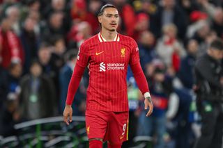 Liverpool se pregătește să vândă „la pachet” 3 vedete ale echipei