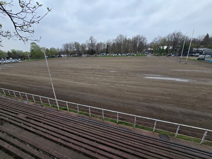 Cum arătau terenul și tribunele CCSS Tei, înainte de modernizare