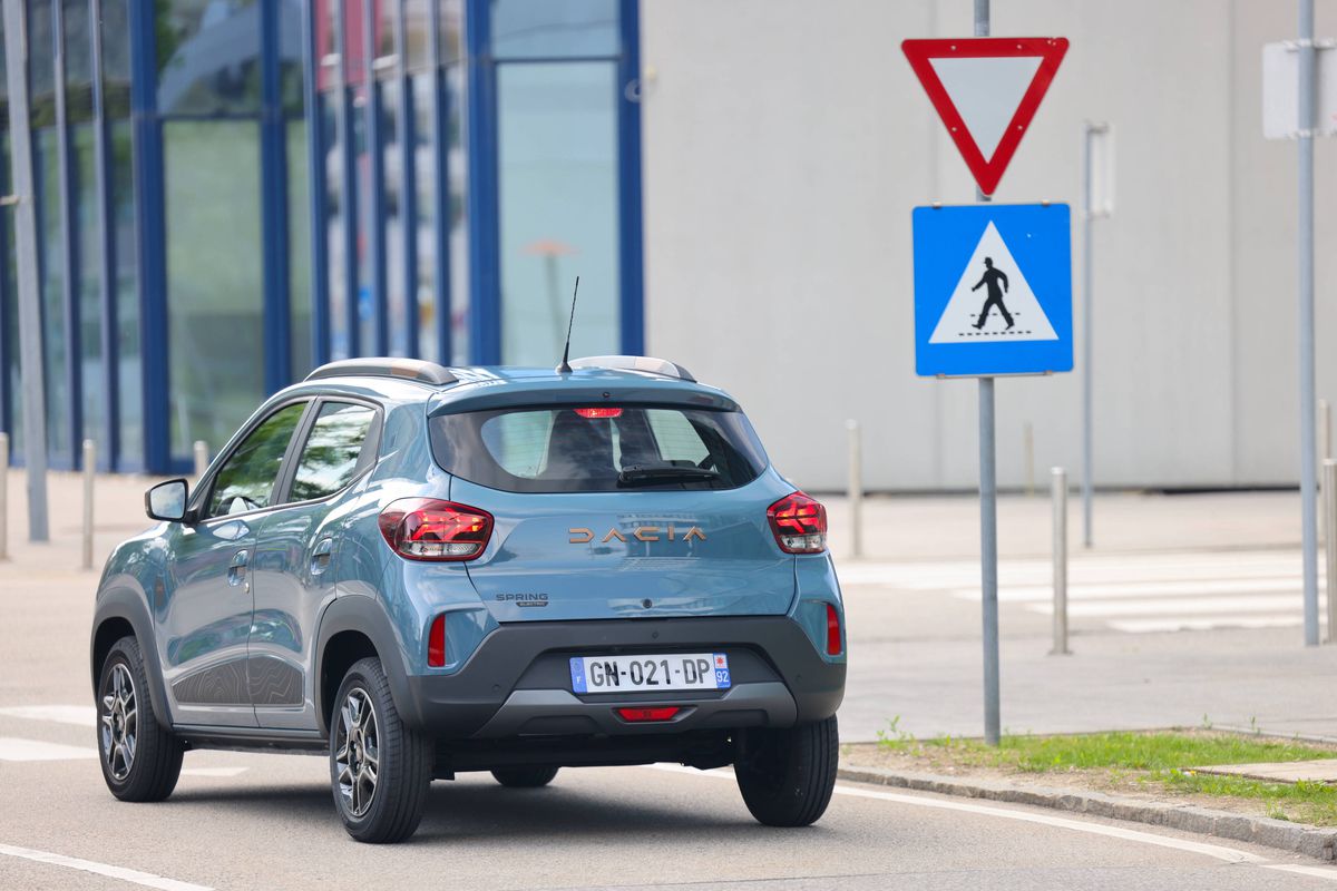 Dacia lansează o nouă mașină în 2026 » Prețul este mai mare decât s-a crezut inițial