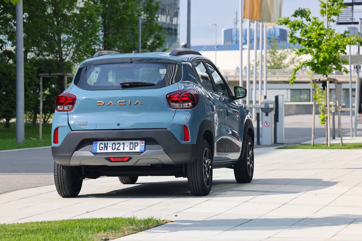 Un model nou de Dacia poate fi cumpărat pentru mai puțin de 4.000 de euro: cum arată și cum este posibil
