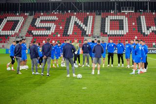 Detalii de ultimă oră din Polonia, înainte de Rakow - Craiova: câți olteni vor susține echipa lui Mirel Rădoi, ce asistență se anunță la meci