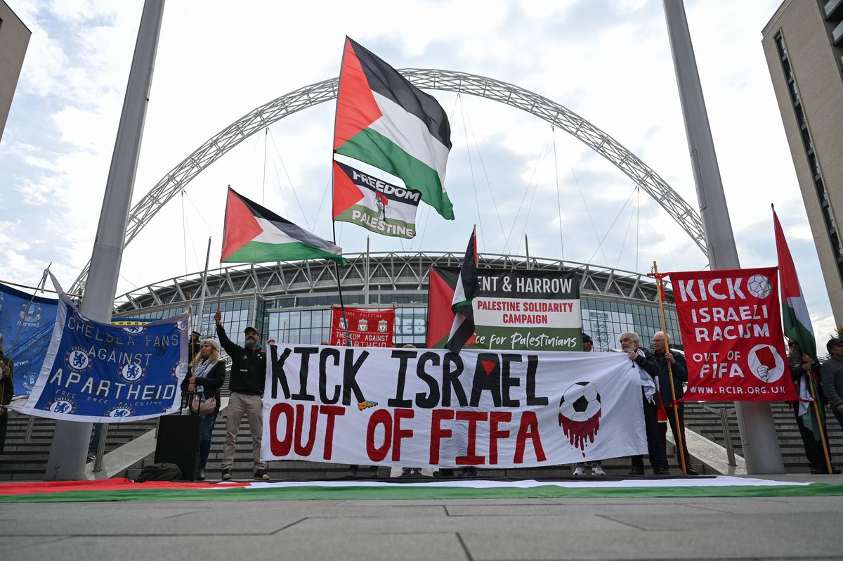 Bannere Palestina în Europa League și Conference League